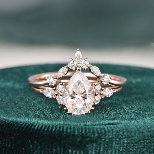 1.50 CT Pear Cut Cluster Moissanite Bridal Ring Set
