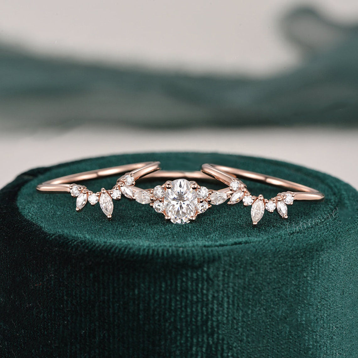 1.0 CT Oval Cut Cluster Moissanite Bridal Ring Set
