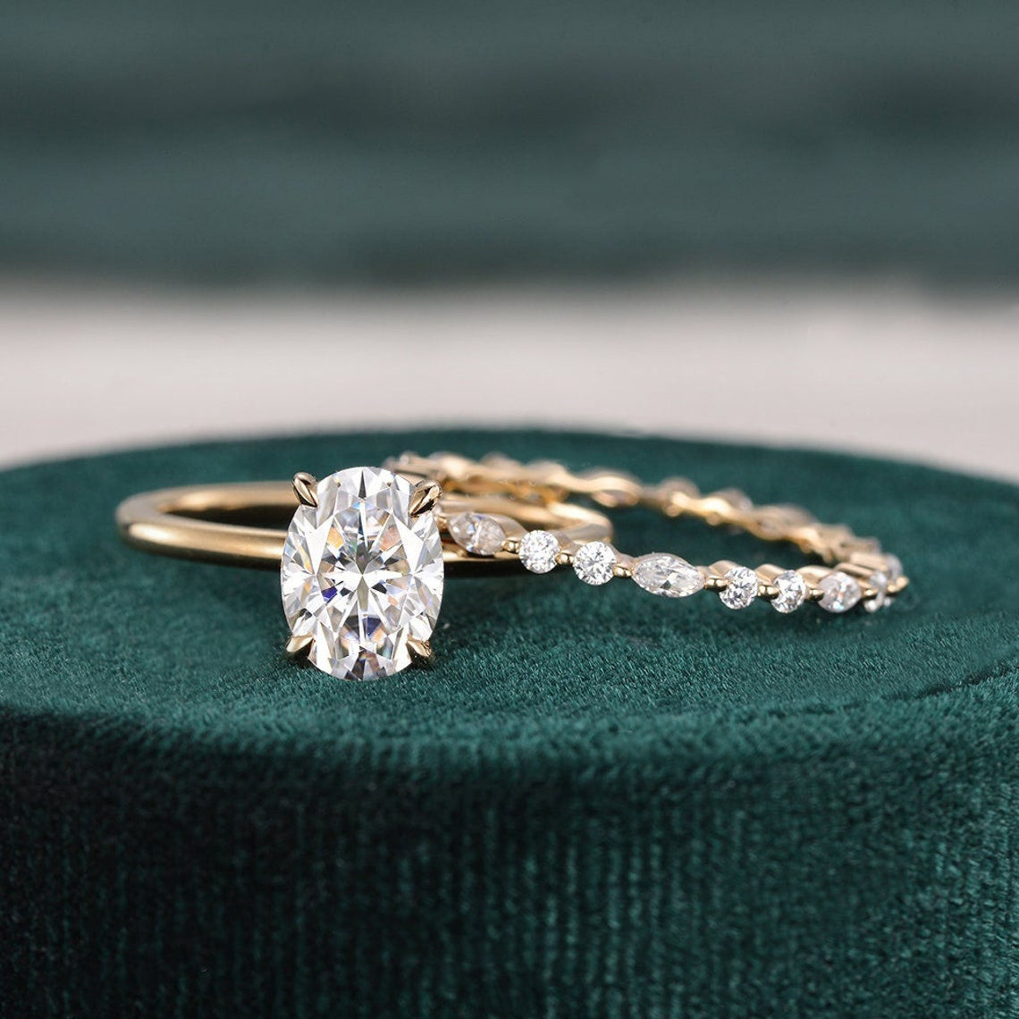 1.50 CT Oval Cut Solitaire Moissanite Bridal Ring Set