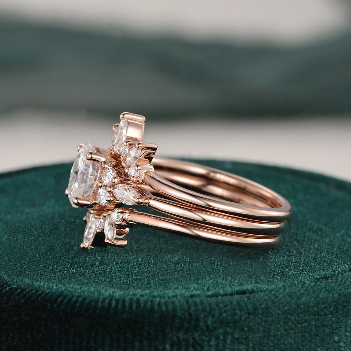 1.0 CT Oval Cut Cluster Moissanite Bridal Ring Set