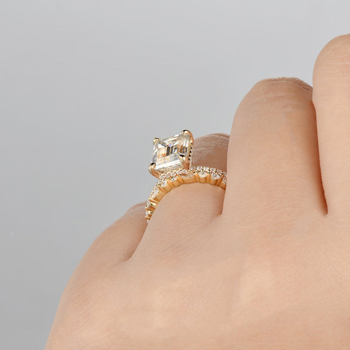 2.50 CT Emerald Cut Solitaire Style Moissanite Bridal Ring Set