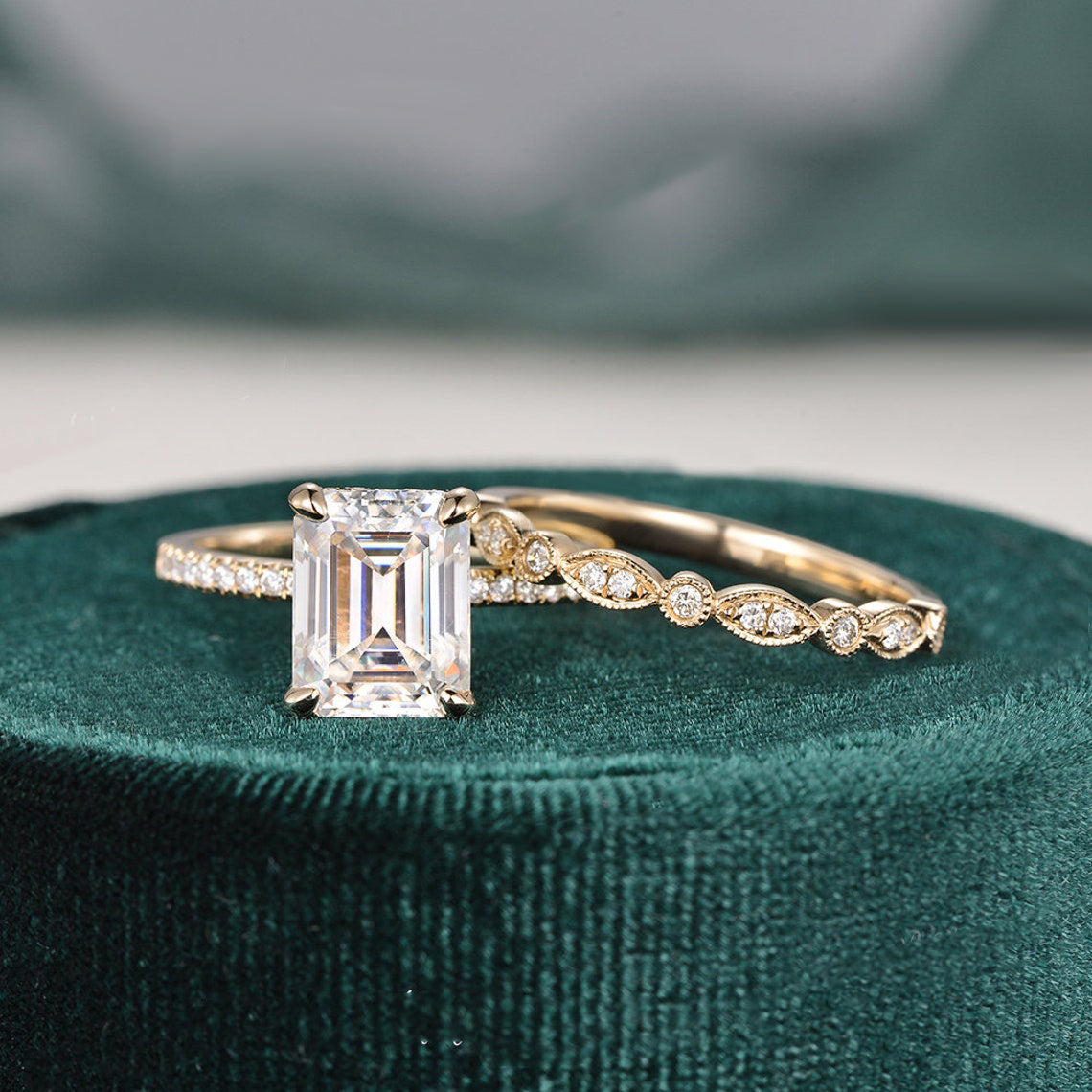 2.50 CT Emerald Cut Solitaire Style Moissanite Bridal Ring Set