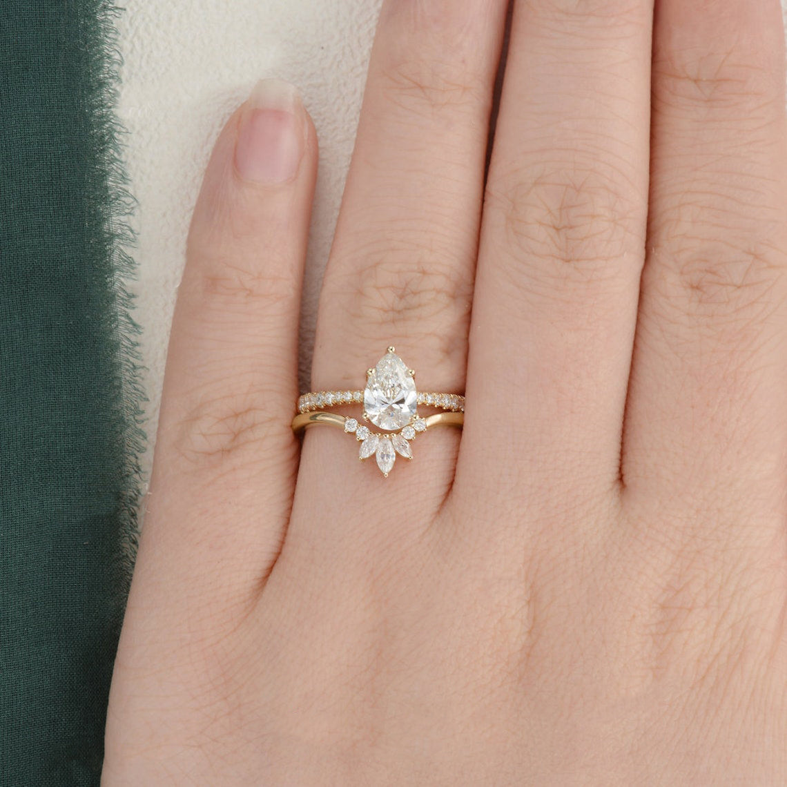 1.0 CT Pear Cut Solitaire Pave Setting Moissanite Bridal Ring Set