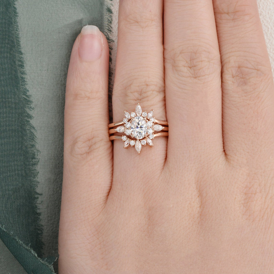 1.0 CT Oval Cut Cluster Moissanite Bridal Ring Set