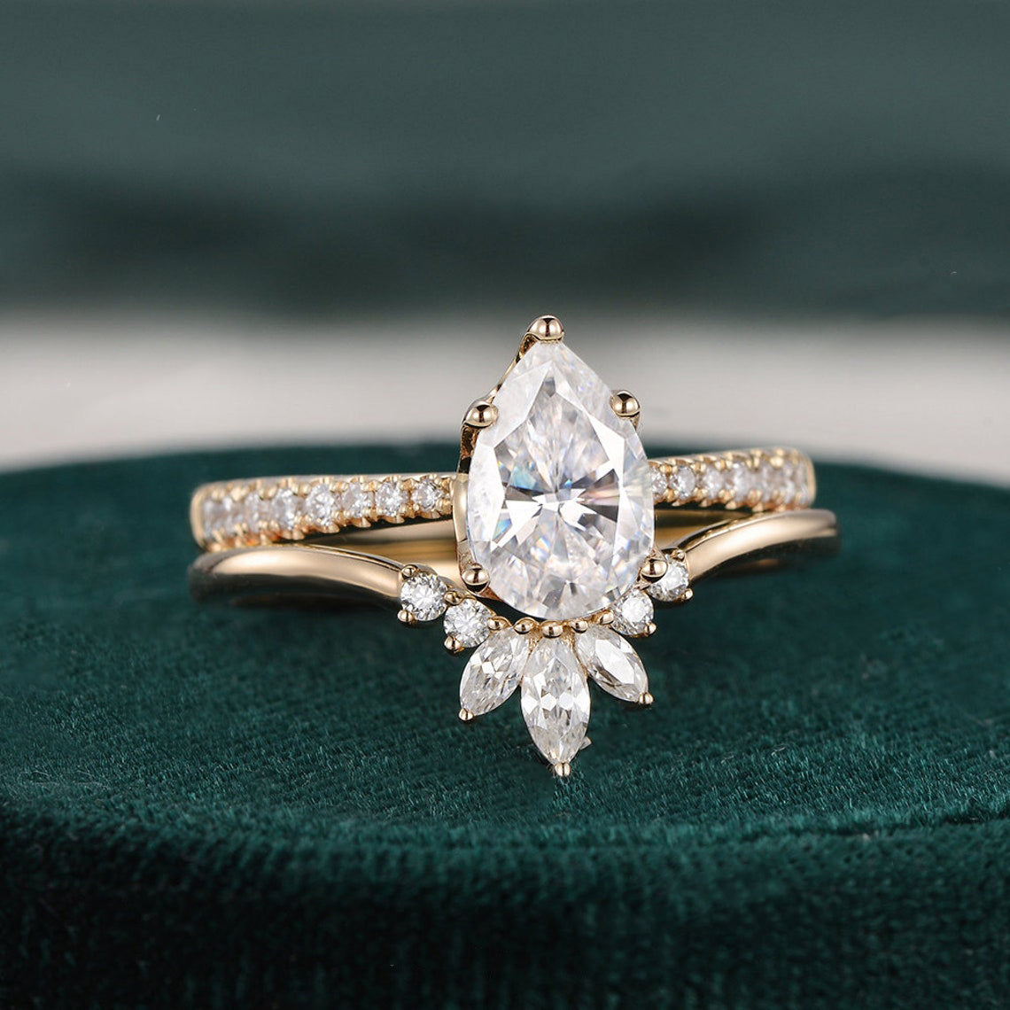 1.0 CT Pear Cut Solitaire Pave Setting Moissanite Bridal Ring Set