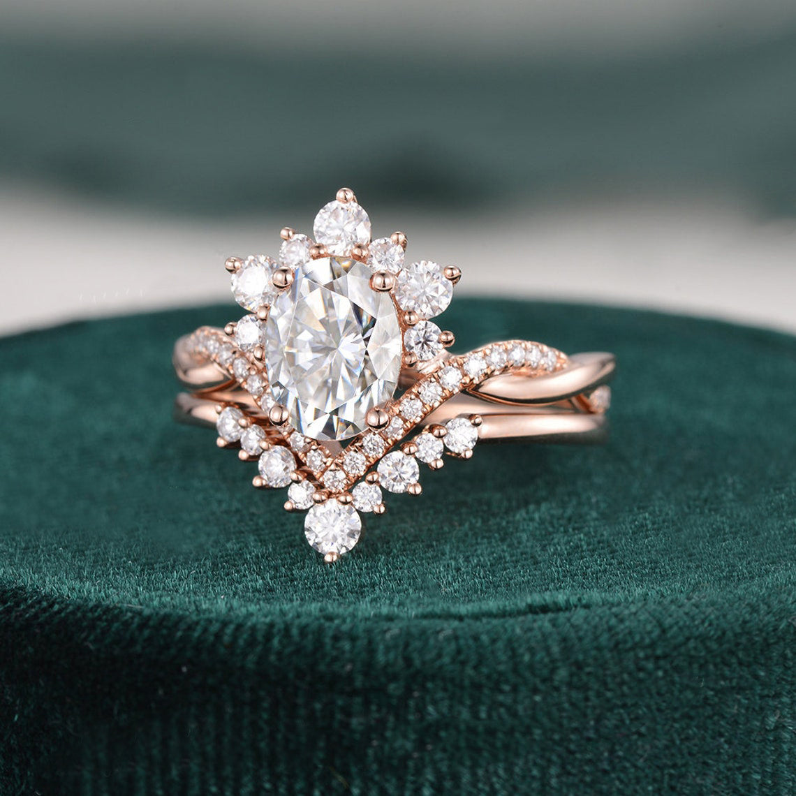 1.50 CT Oval Cut Cluster Moissanite Bridal Ring Set