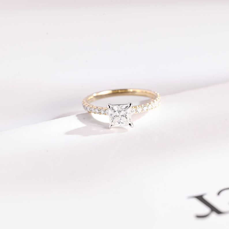 Stunning 0.5 - 1.5 CT Princess Moissanite Engagement Ring with Pave Design 1