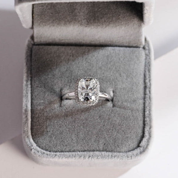 Stunning 1.0 - 2.0 CT Elongated Cushion Moissanite Engagement Ring With Halo Design 6
