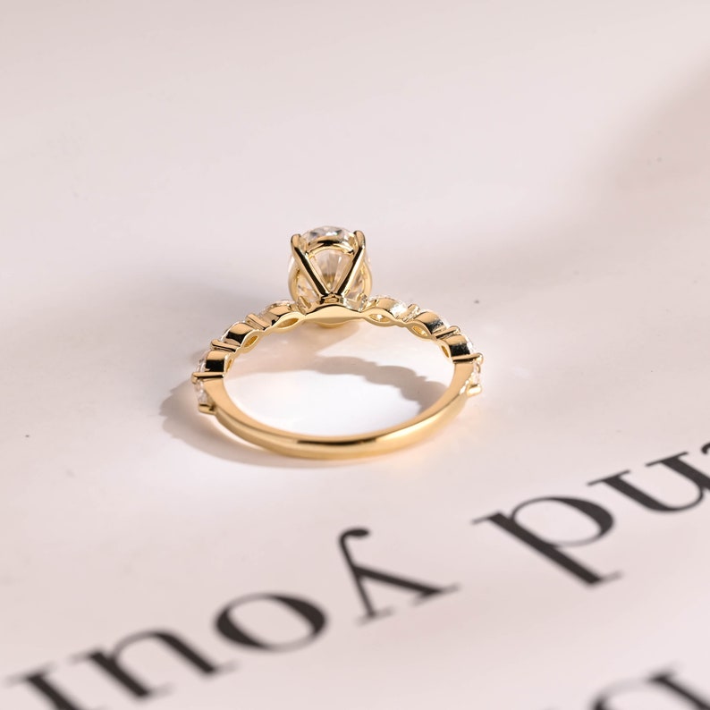 Stunning 1.0 - 2.0 CT Oval Moissanite Engagement Ring with Pave Design 3