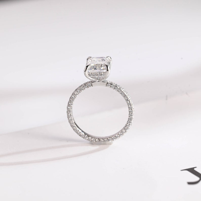 Stunning 1.0 - 2.0 CT Emerald Moissanite Engagement Ring with Hidden Halo Design 8