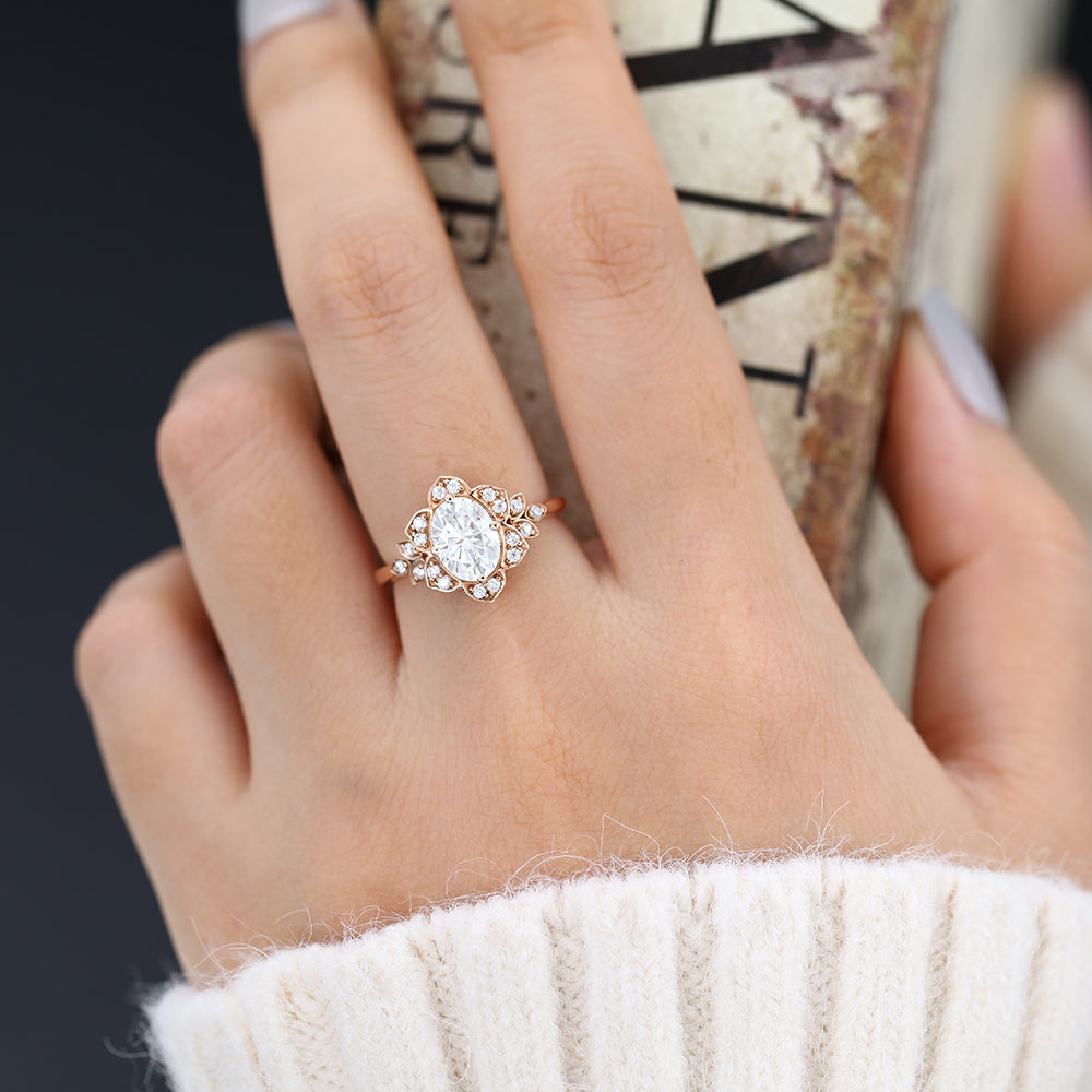 1.33 CT Oval Cluster Lab-Grown Diamond Engagement Ring