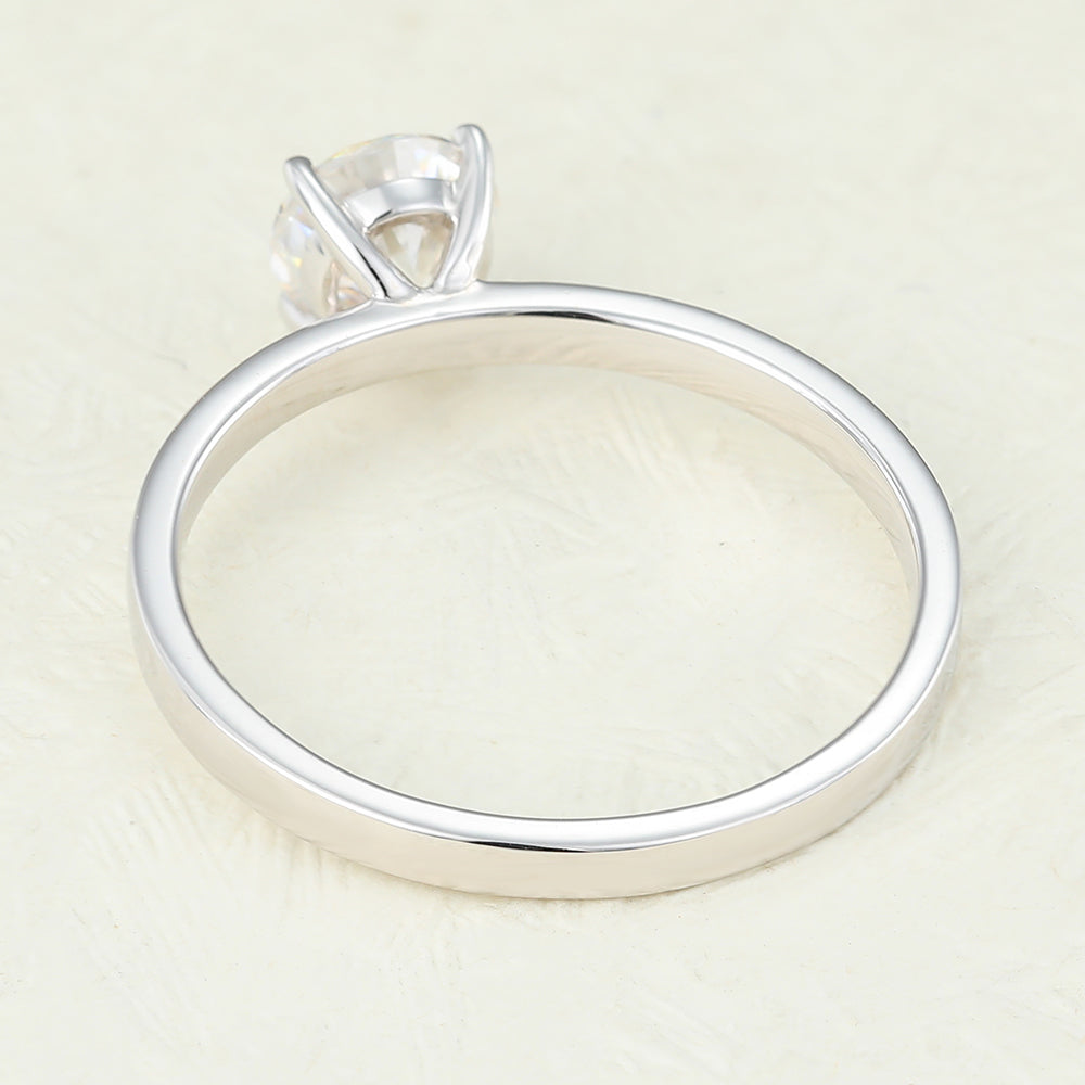 0.88 CT Round Solitaire Lab-Grown Diamond Engagement Ring