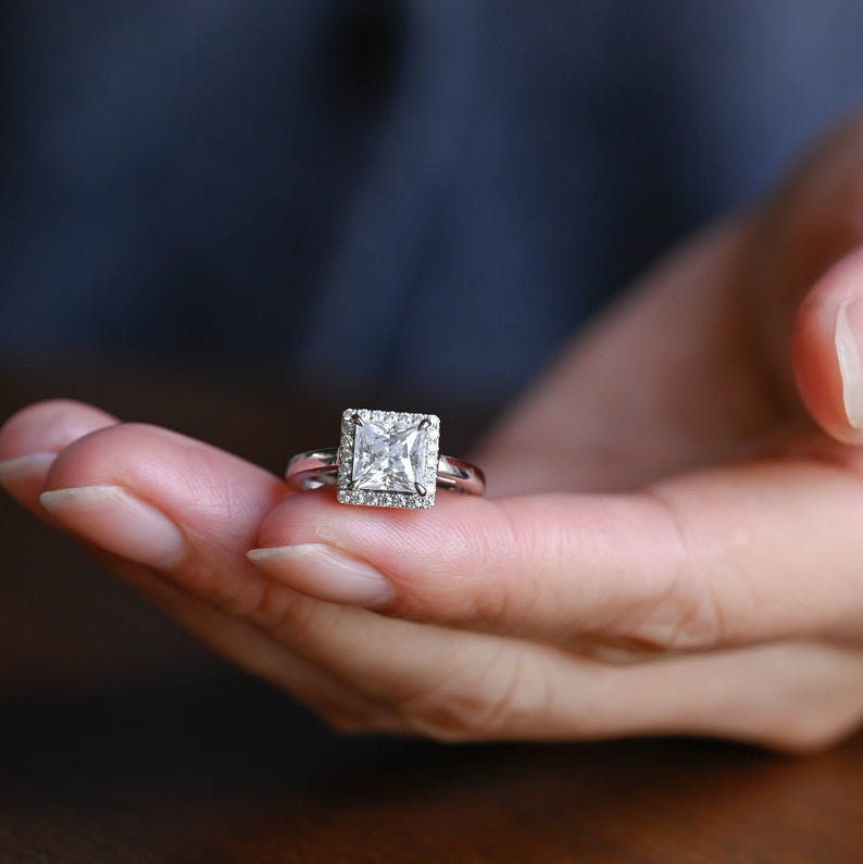 Stunning 1.0 - 2.0 CT Princess Moissanite Engagement Ring with Halo Design 2