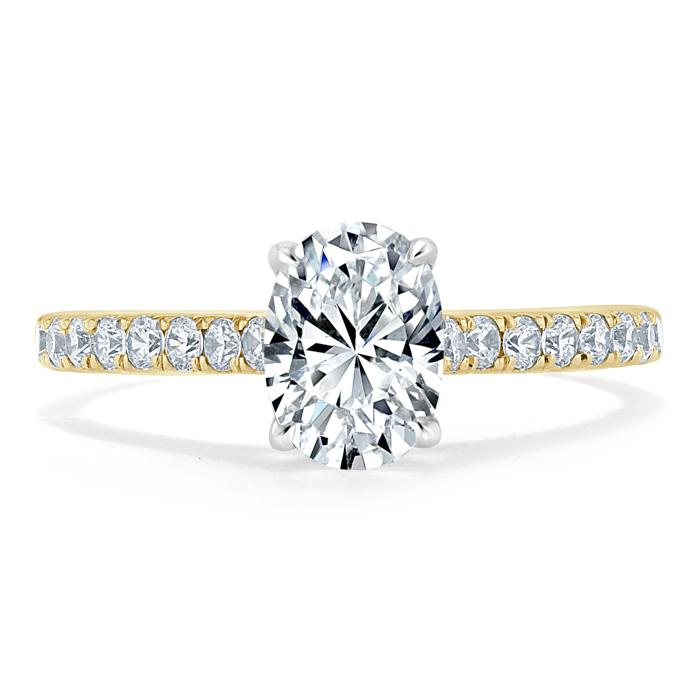 0.94 CT Oval Cut Solitaire Moissanite Engagement Ring With Pave Setting