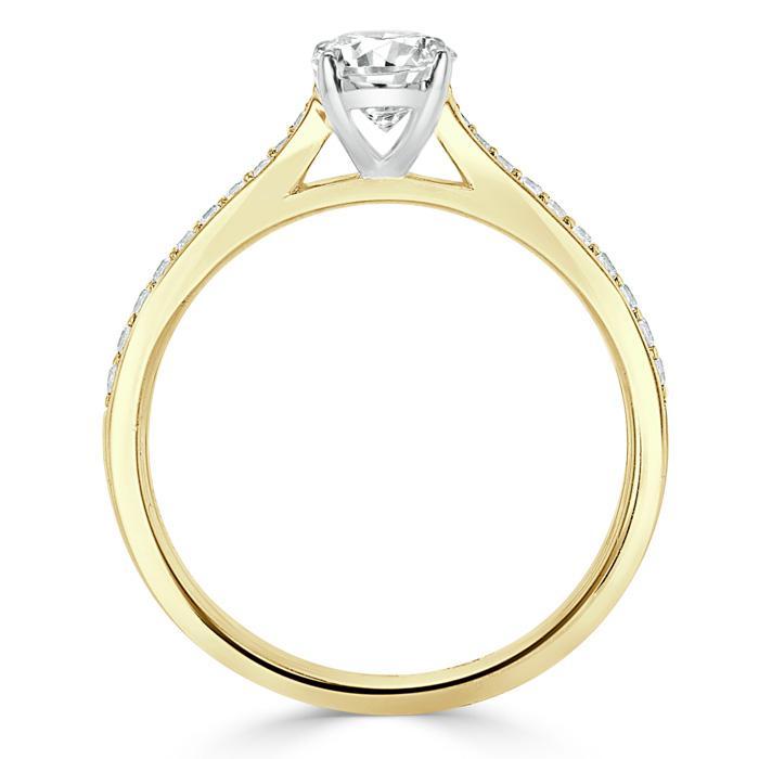 0.94 CT Oval Cut Solitaire Moissanite Engagement Ring With Pave Setting