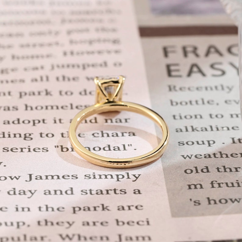 GLJ04