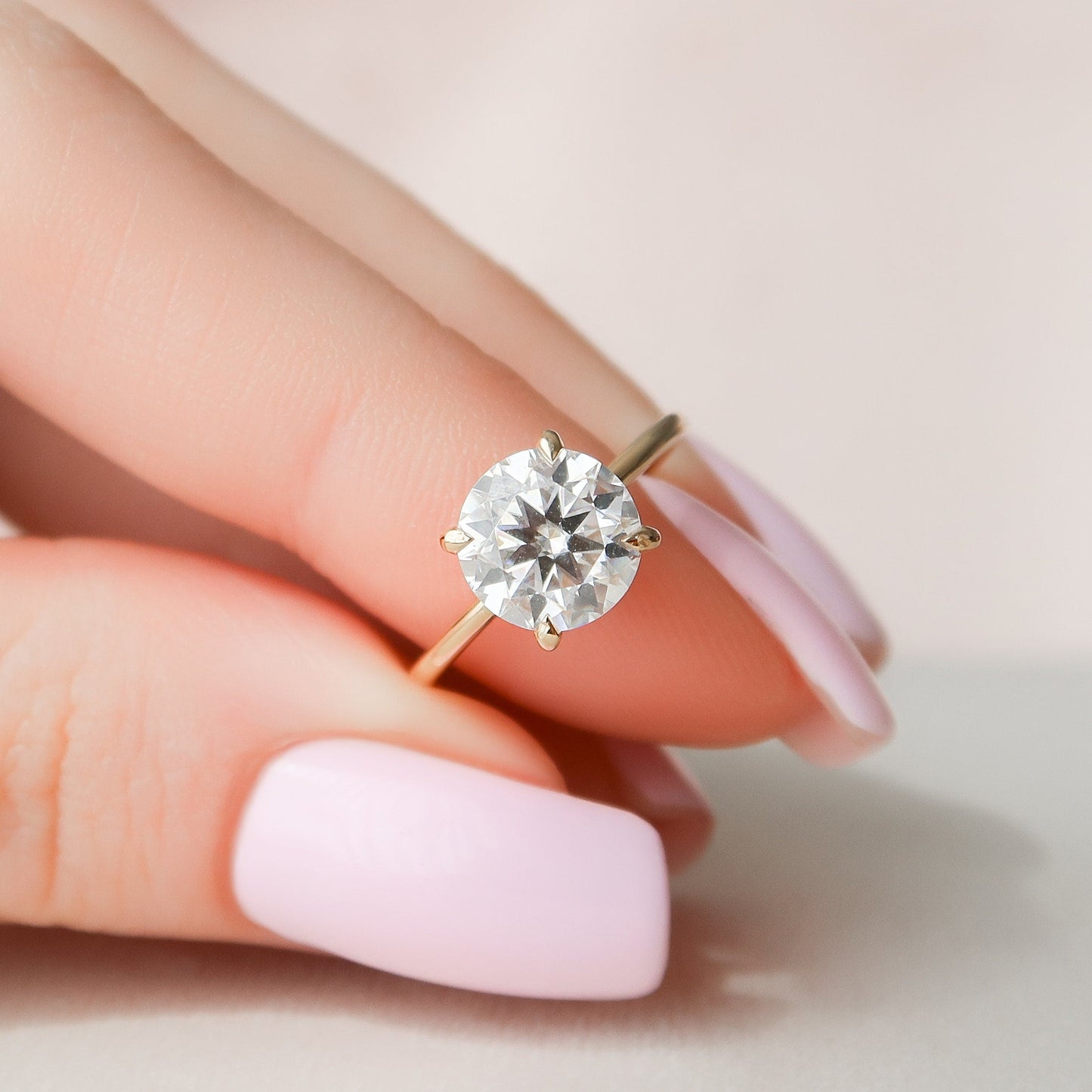 2.0 CT Round Cut Solitaire Style Moissanite Engagement Ring