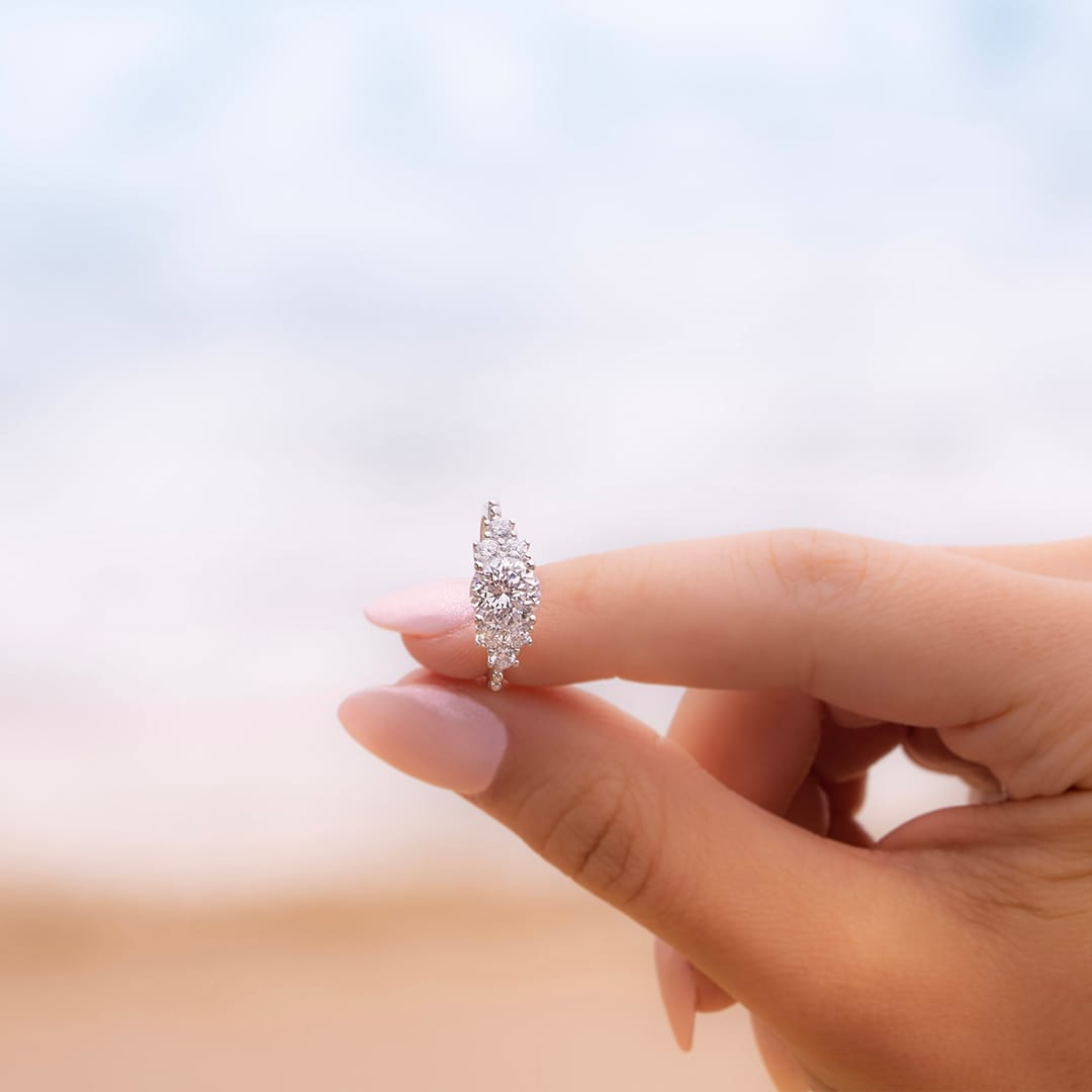 2.0 CT Round Cut Cluster Moissanite Engagement Ring