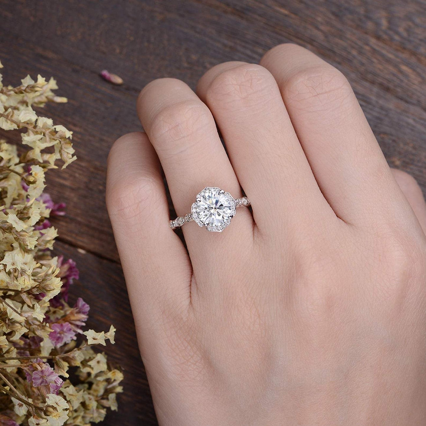 1.60 CT Round Cut Vintage Art Deco Moissanite Engagement Ring