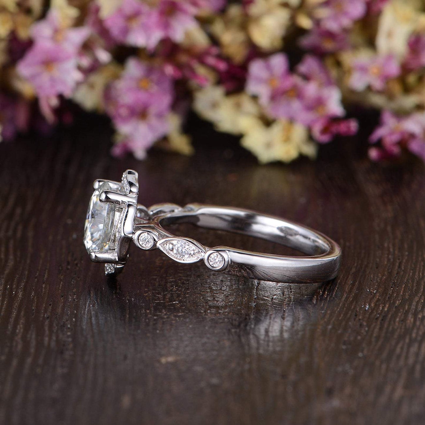 1.60 CT Round Cut Vintage Art Deco Moissanite Engagement Ring