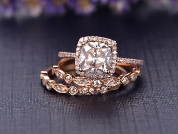 1.50 CT Cushion Cut Halo Moissanite Bridal Ring Set