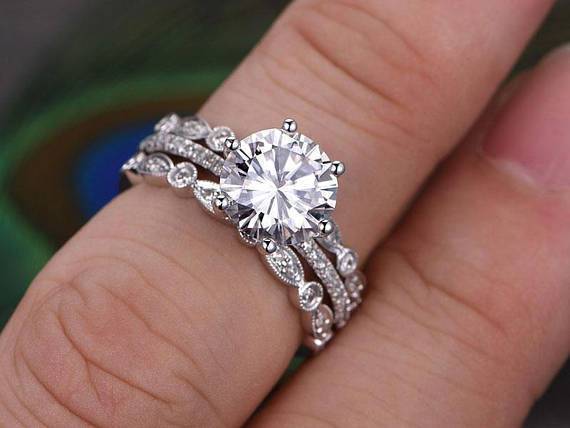 1.0 CT Round Cut Solitaire Moissanite Bridal Ring Set